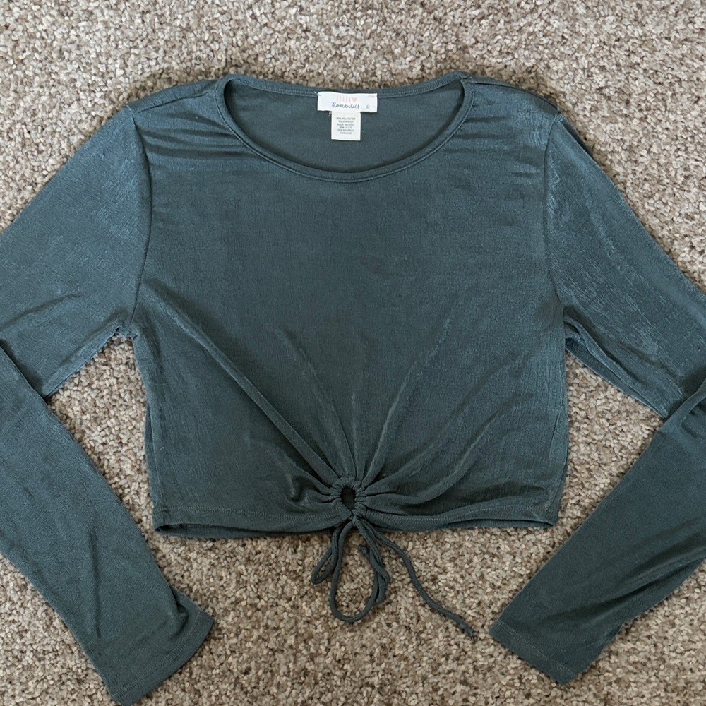 URBAN Romantics Olive Green Long-Sleeve Tie-Front Crop Top